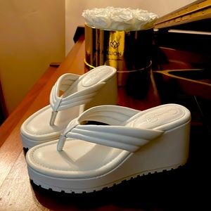 White size 7 sandals/ Jessica Simpson